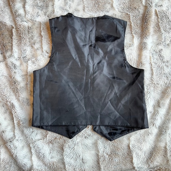 Grey Vest Kids Size 4 to 5 years old - Picture 2 of 2